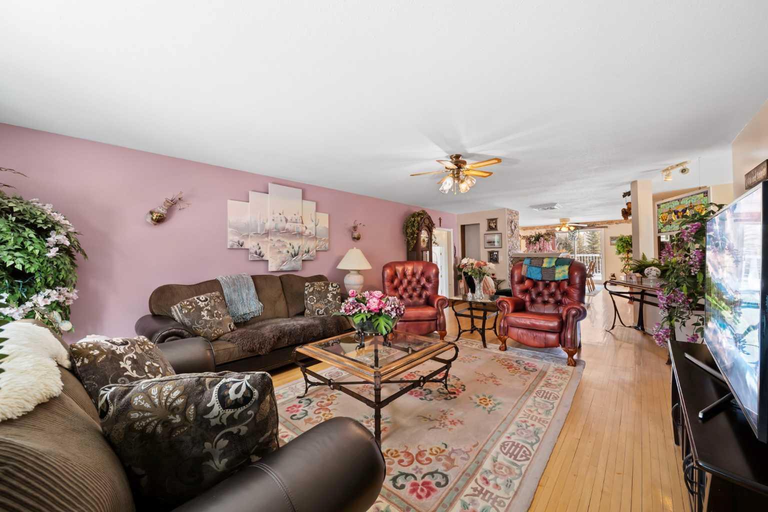 108 4354   27 Highway W