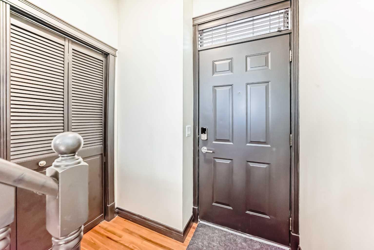1212 12 Street SW 6
