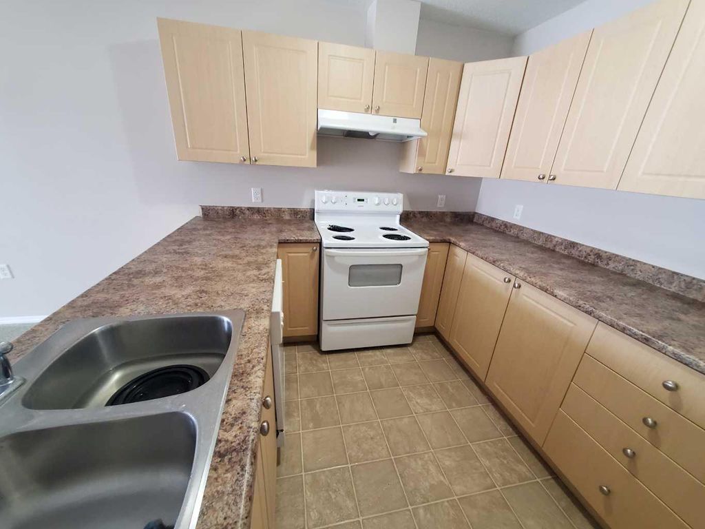 Photo of 1615 41 Street St #411, Edson, AB T7E 0A7 (MLS # A2292334)