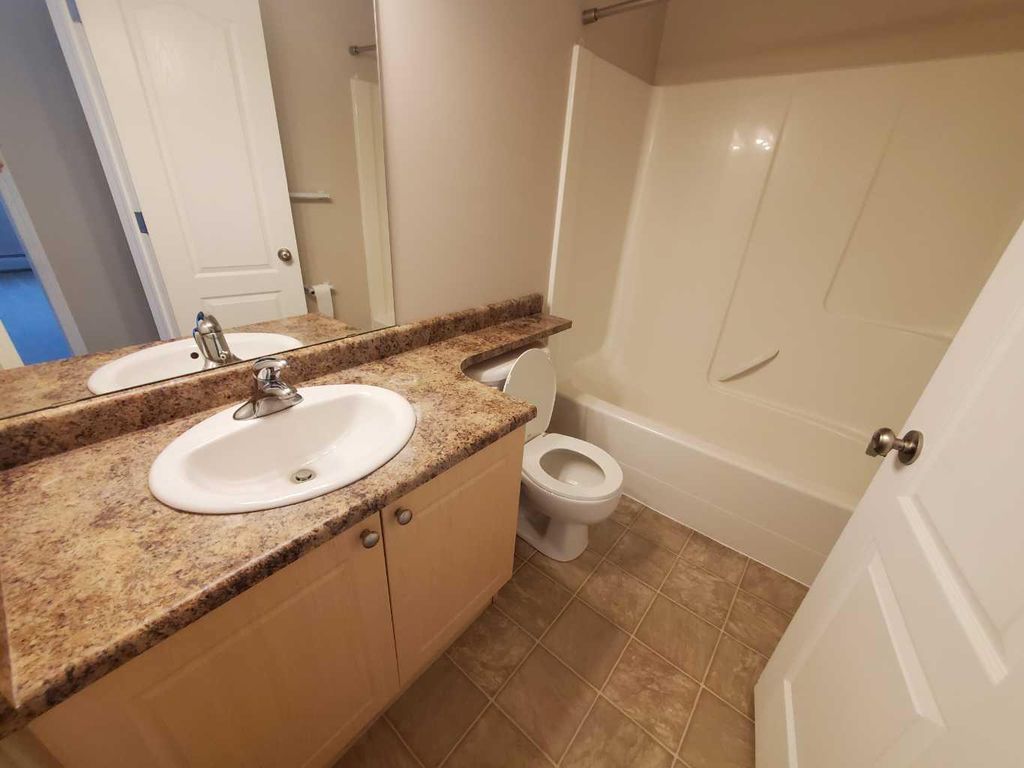 Photo of 1615 41 Street St #411, Edson, AB T7E 0A7 (MLS # A2292334)