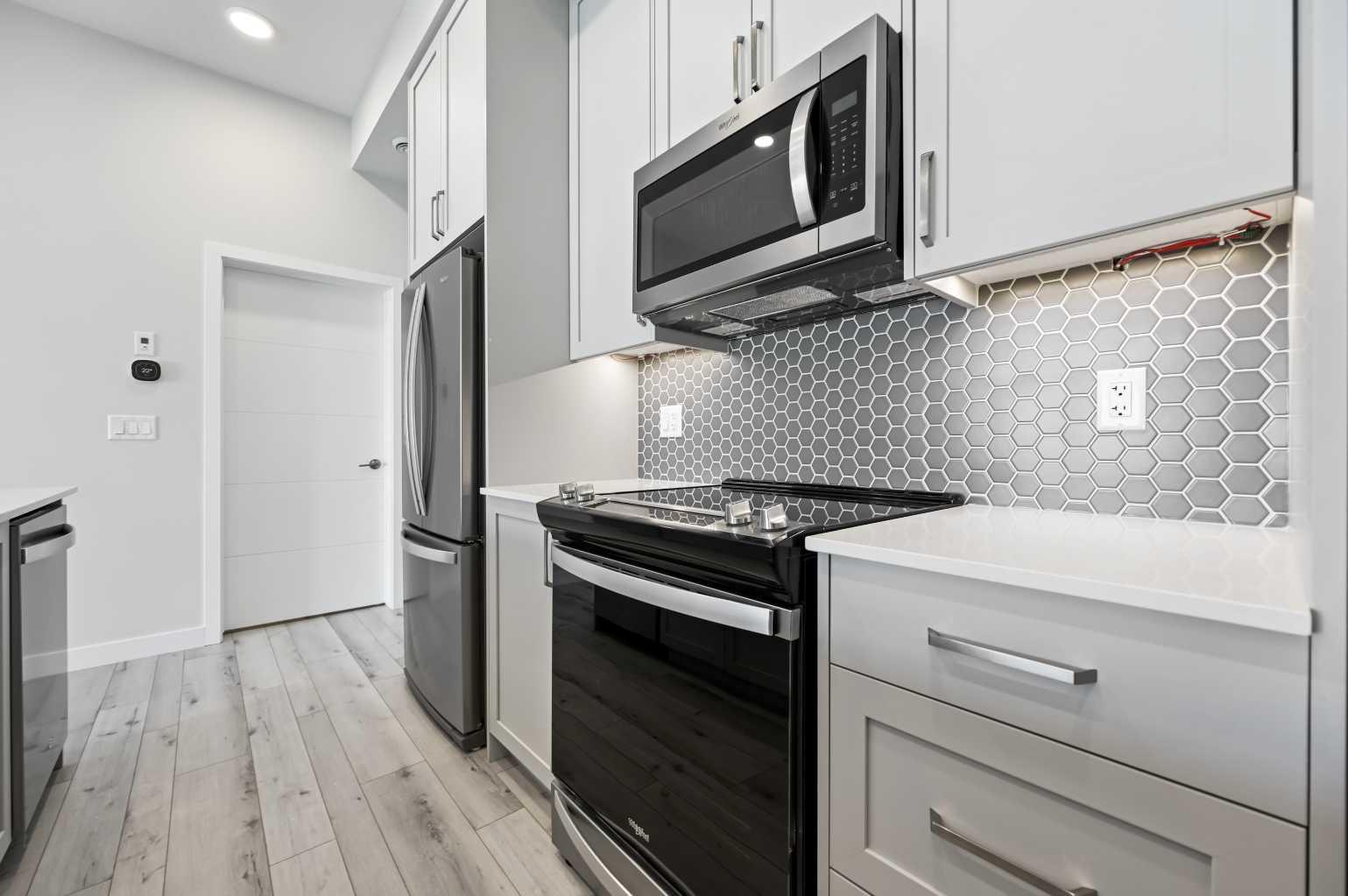 255 Les Jardins Park SE 410