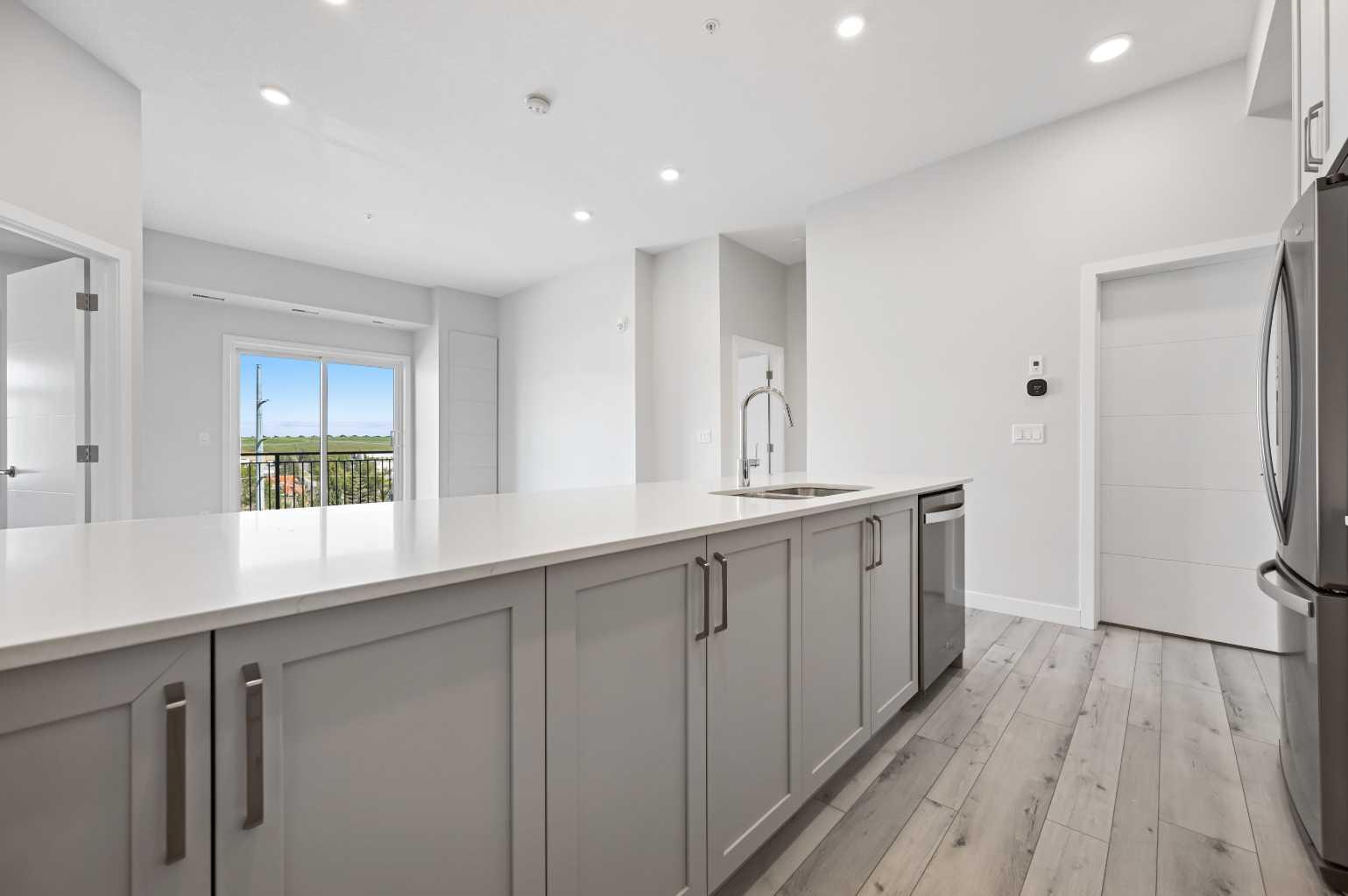 255 Les Jardins Park SE 410