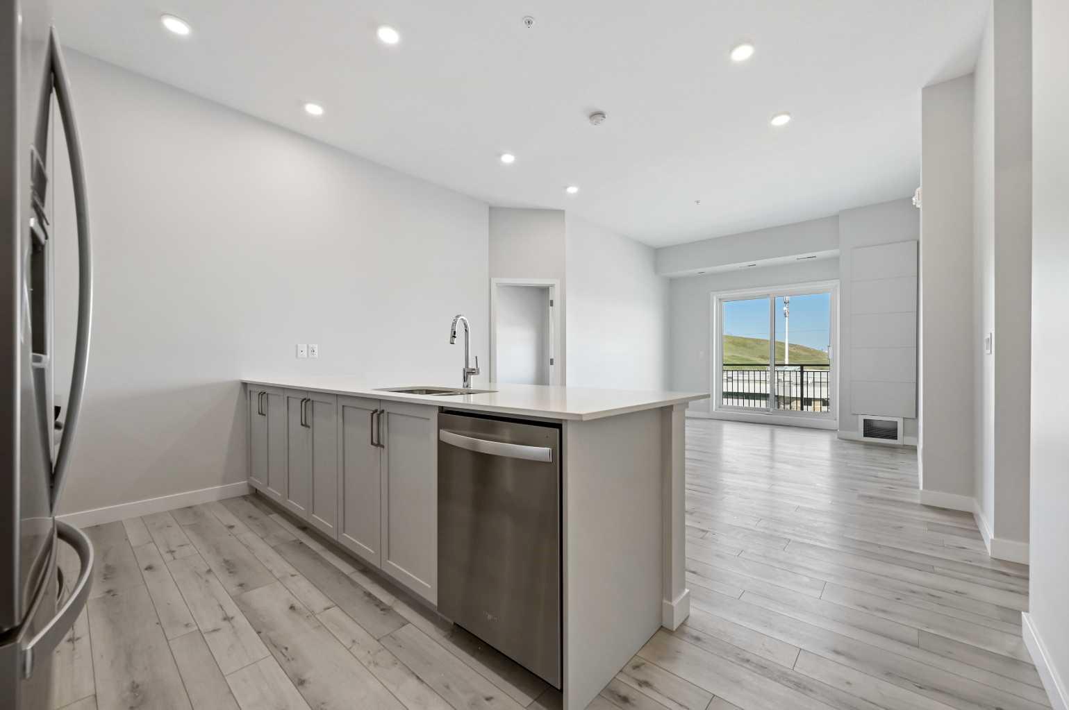 255 Les Jardins Park SE 410