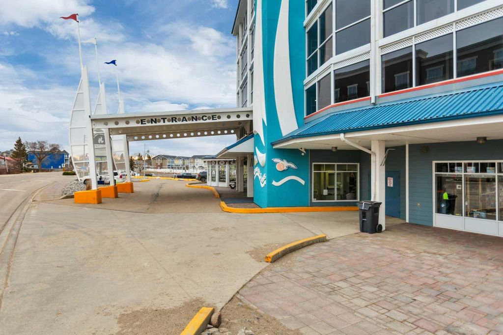 Photo of 5100 Lakeshore Drive #405, Sylvan Lake, AB T4S 2L7 (MLS # A2302584)