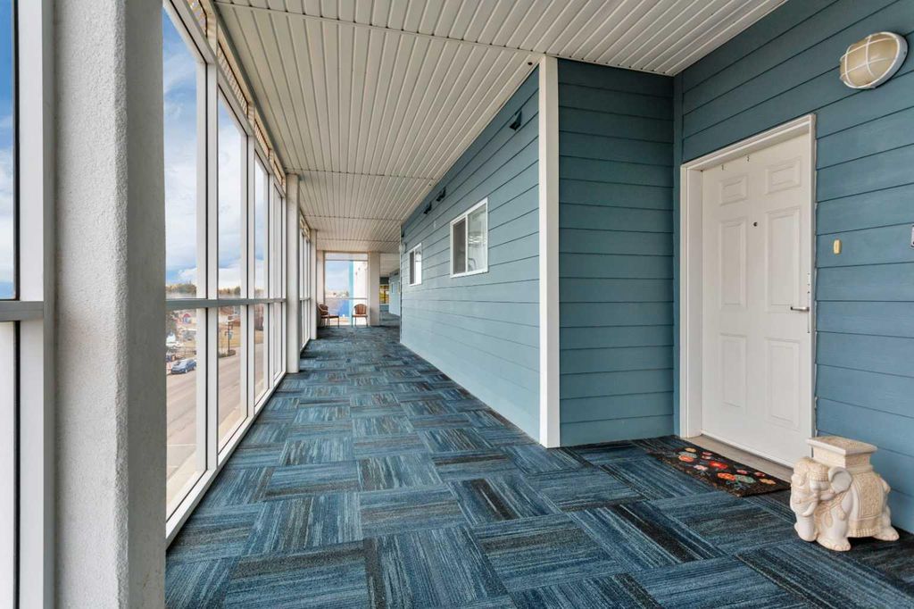 Photo of 5100 Lakeshore Drive #405, Sylvan Lake, AB T4S 2L7 (MLS # A2302584)