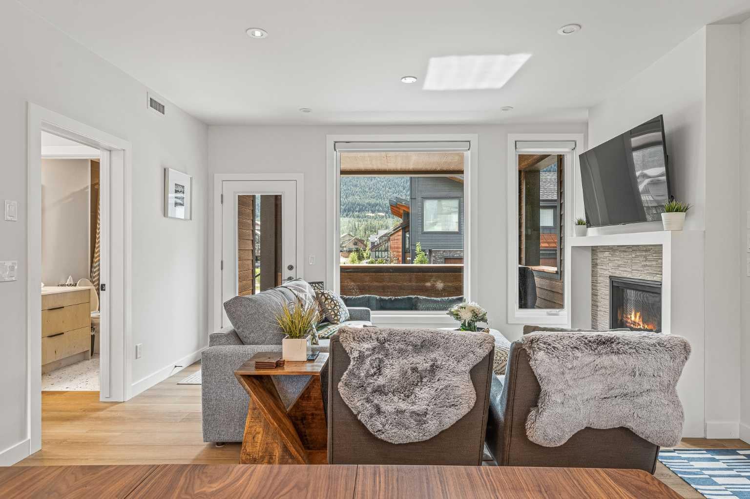 209 Stewart Creek Rise 202G