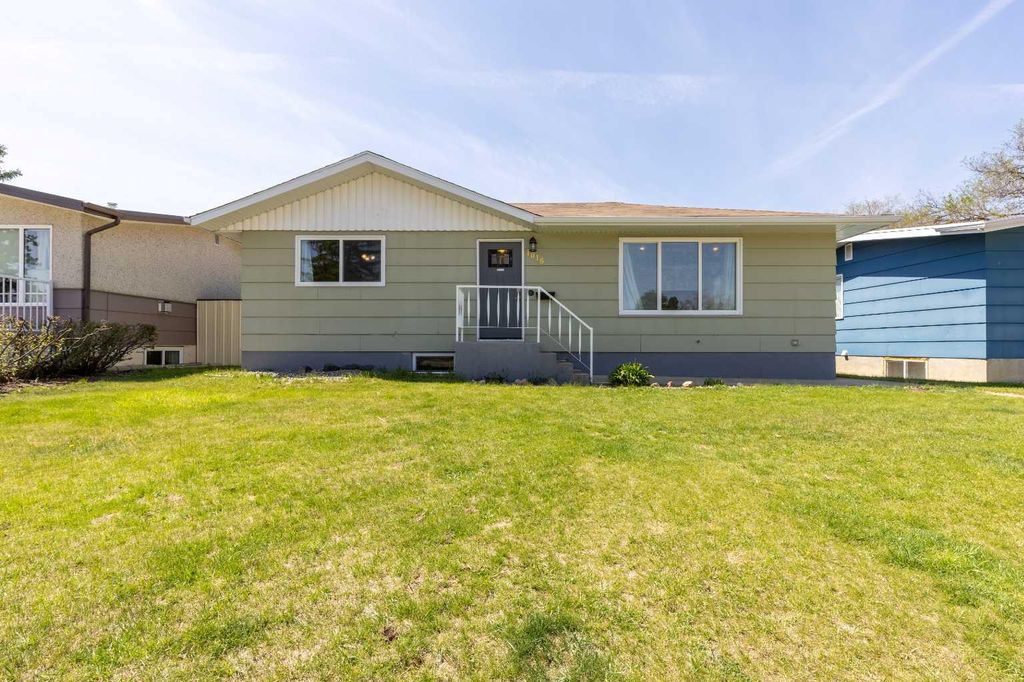 Photo of 1016 30 Street S, Lethbridge, AB T1K 2Y3 (MLS # A2310125)