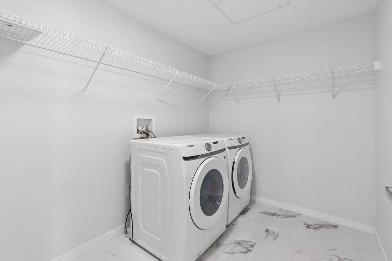 220 Seton Grove SE 3309