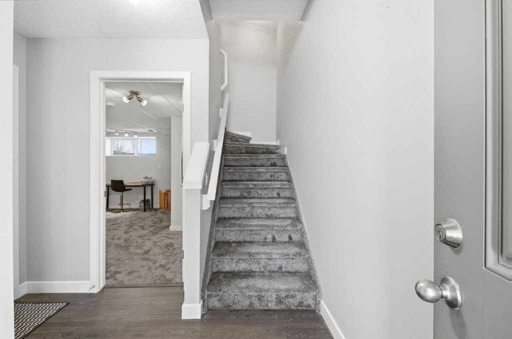 Photo of Sage Hill Common NW #53, Calgary, AB T3R 0J6 (MLS # A2288142)