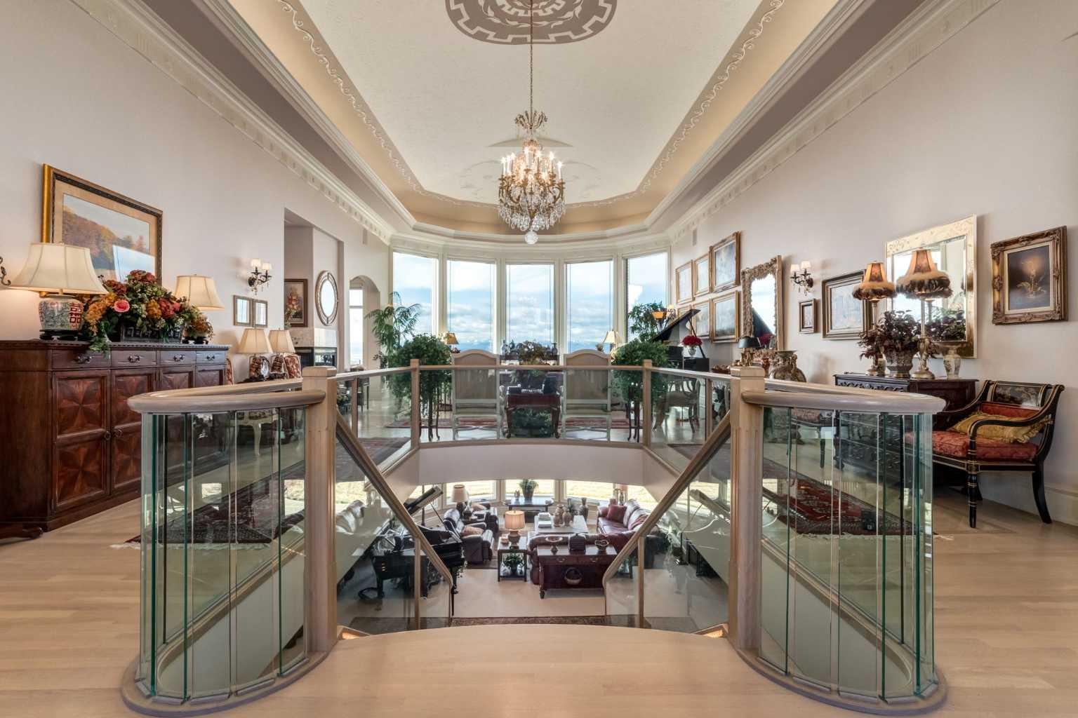 31 Pinnacle Ridge Drive SW