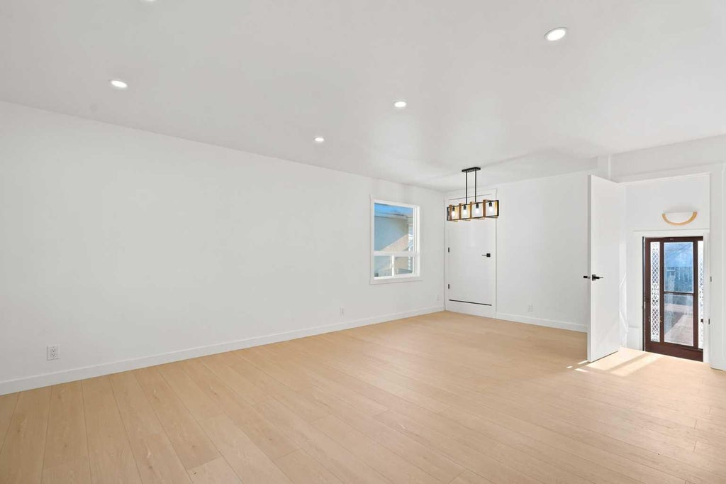 Photo of 19 Mardale Crescent NE, Calgary, AB T2A 3V4 (MLS # A2351096)