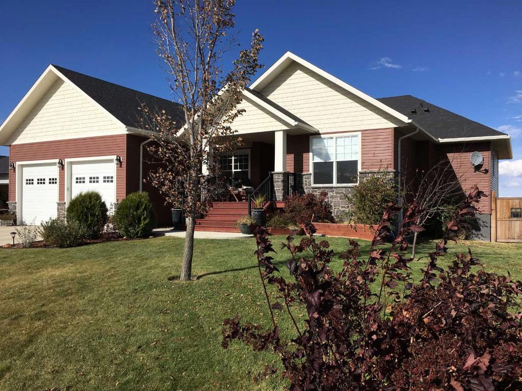 Photo of 38 Cottonwood Crescent, Rosemary, AB T0J 2W0 (MLS # A2289462)