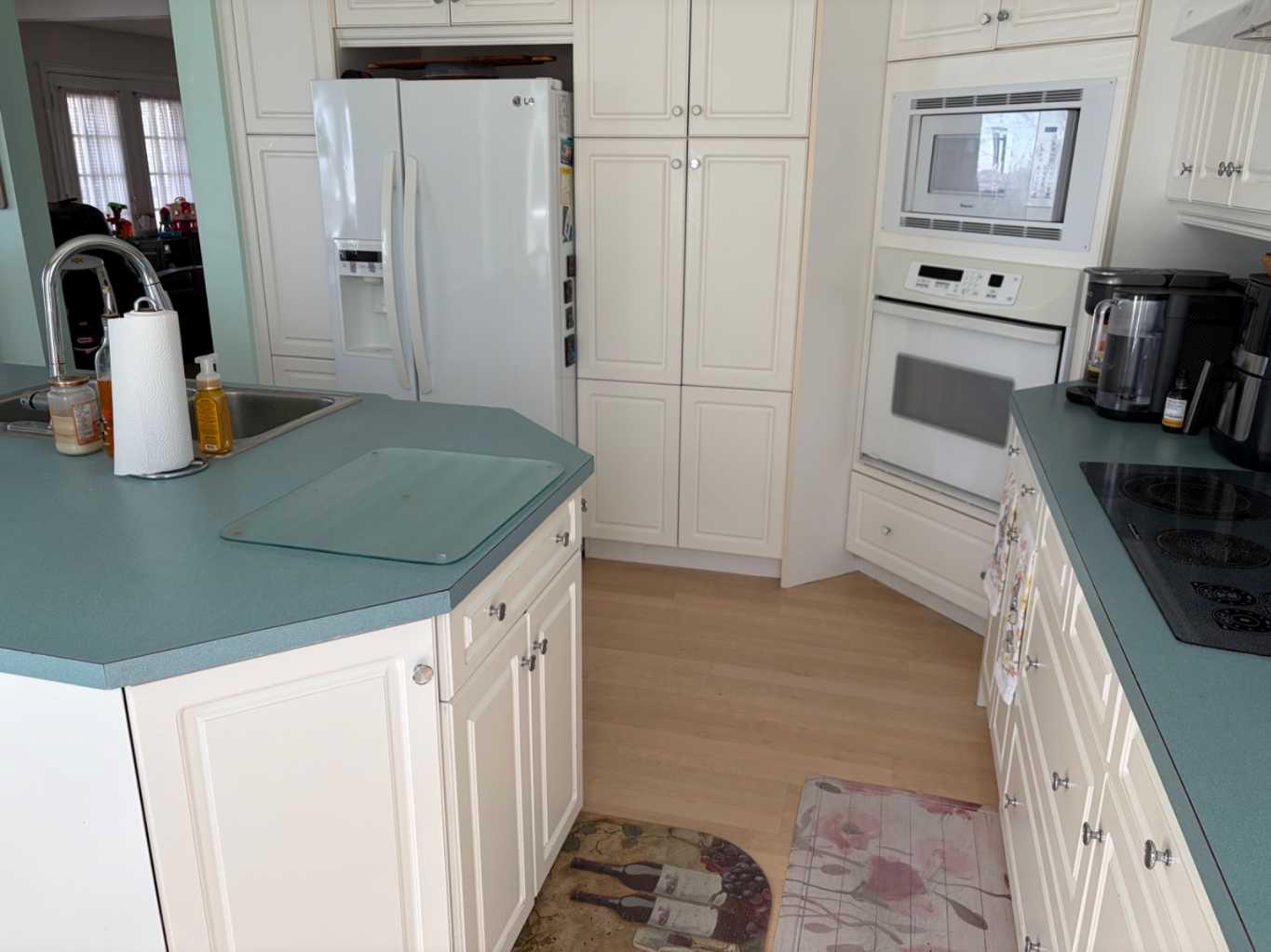 1065 East Chestermere Drive