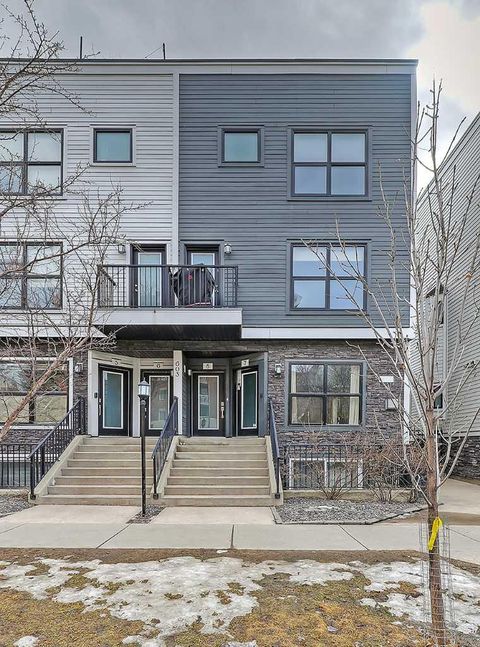 Photo of 603 15 Avenue SW #7, Calgary, AB T2R 0R4 (MLS # A2303551)