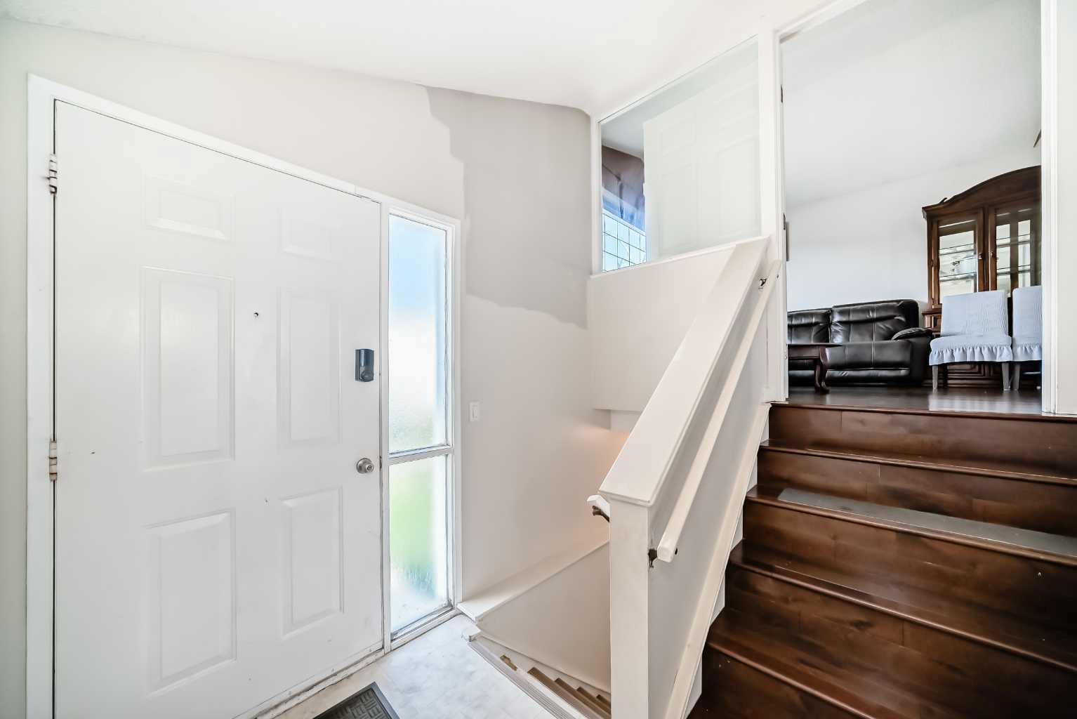 11 Martinwood Road NE