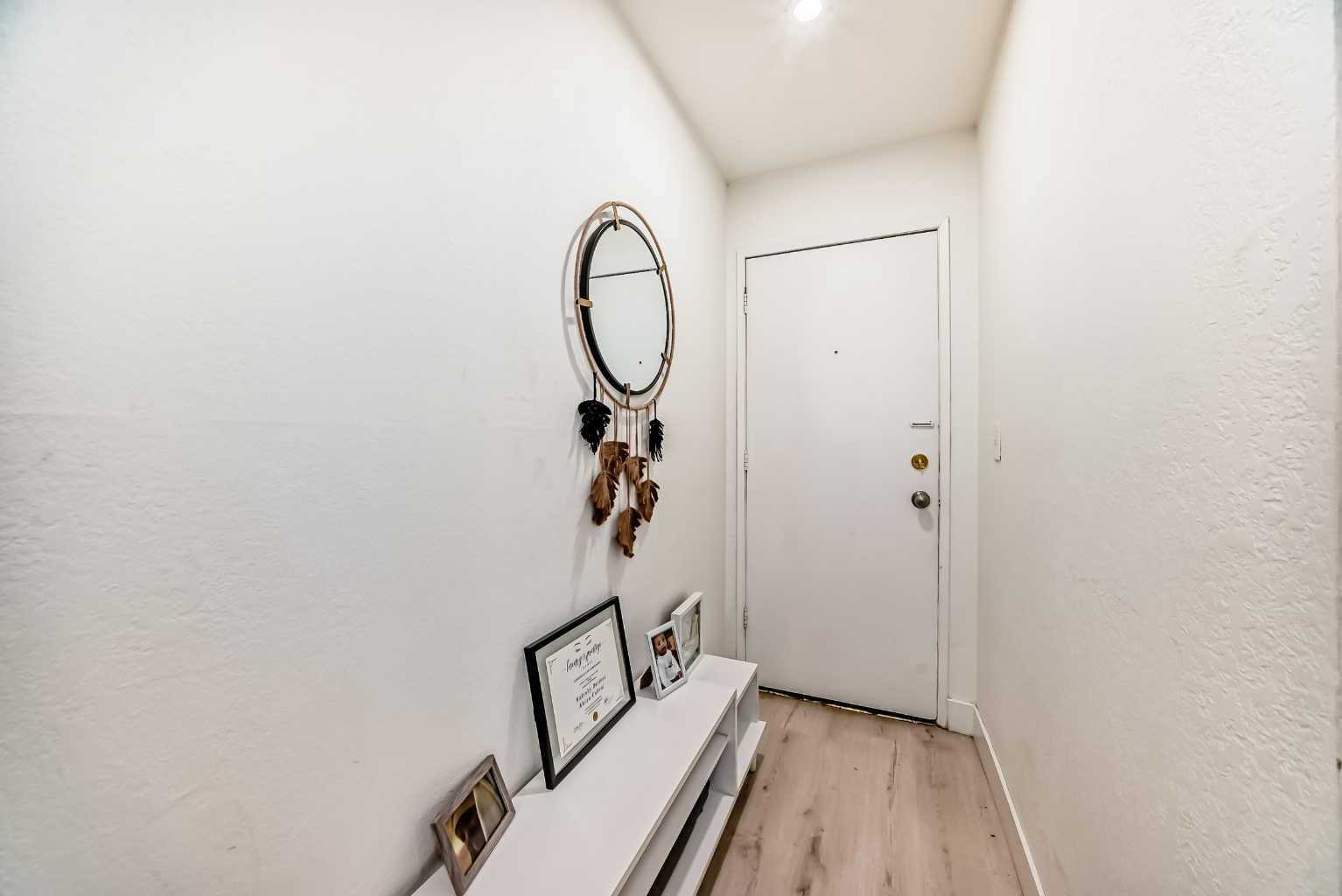 1113 37 Street SW 101