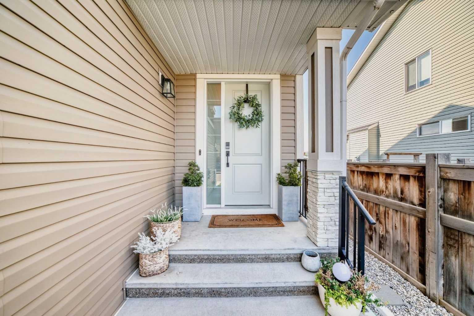 180 Auburn Meadows Crescent SE
