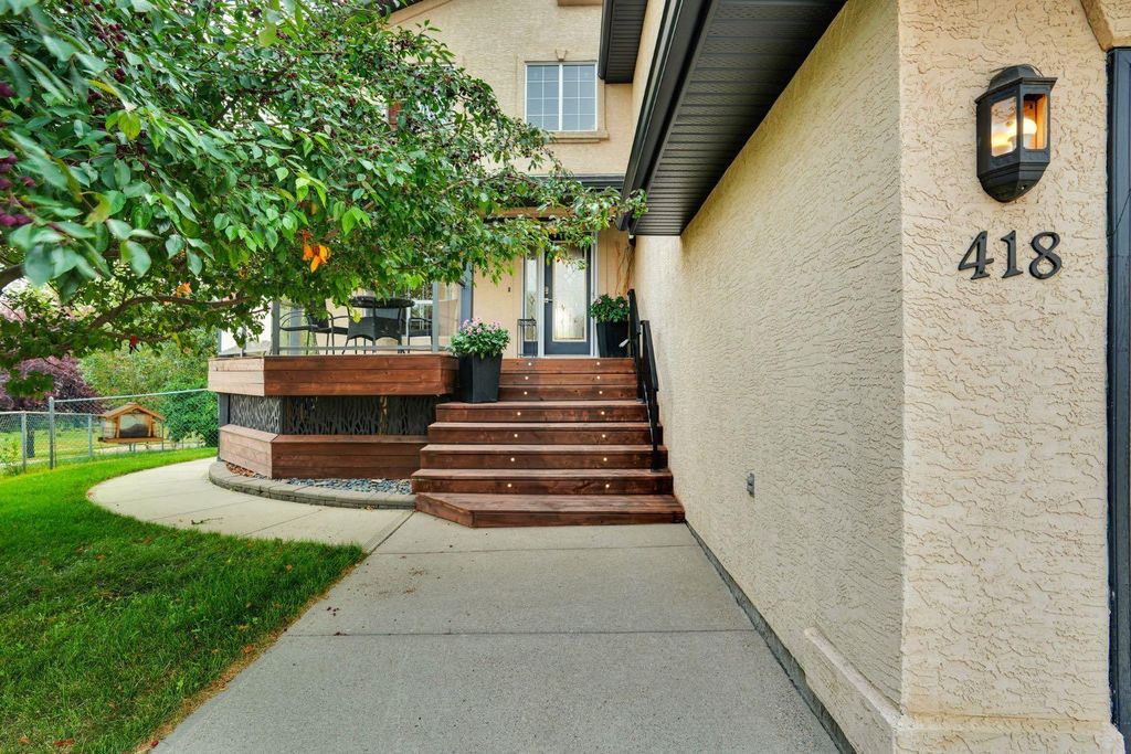 Photo of 418 Long Beach Landing, Chestermere, AB T1X 1E6 (MLS # A2332146)