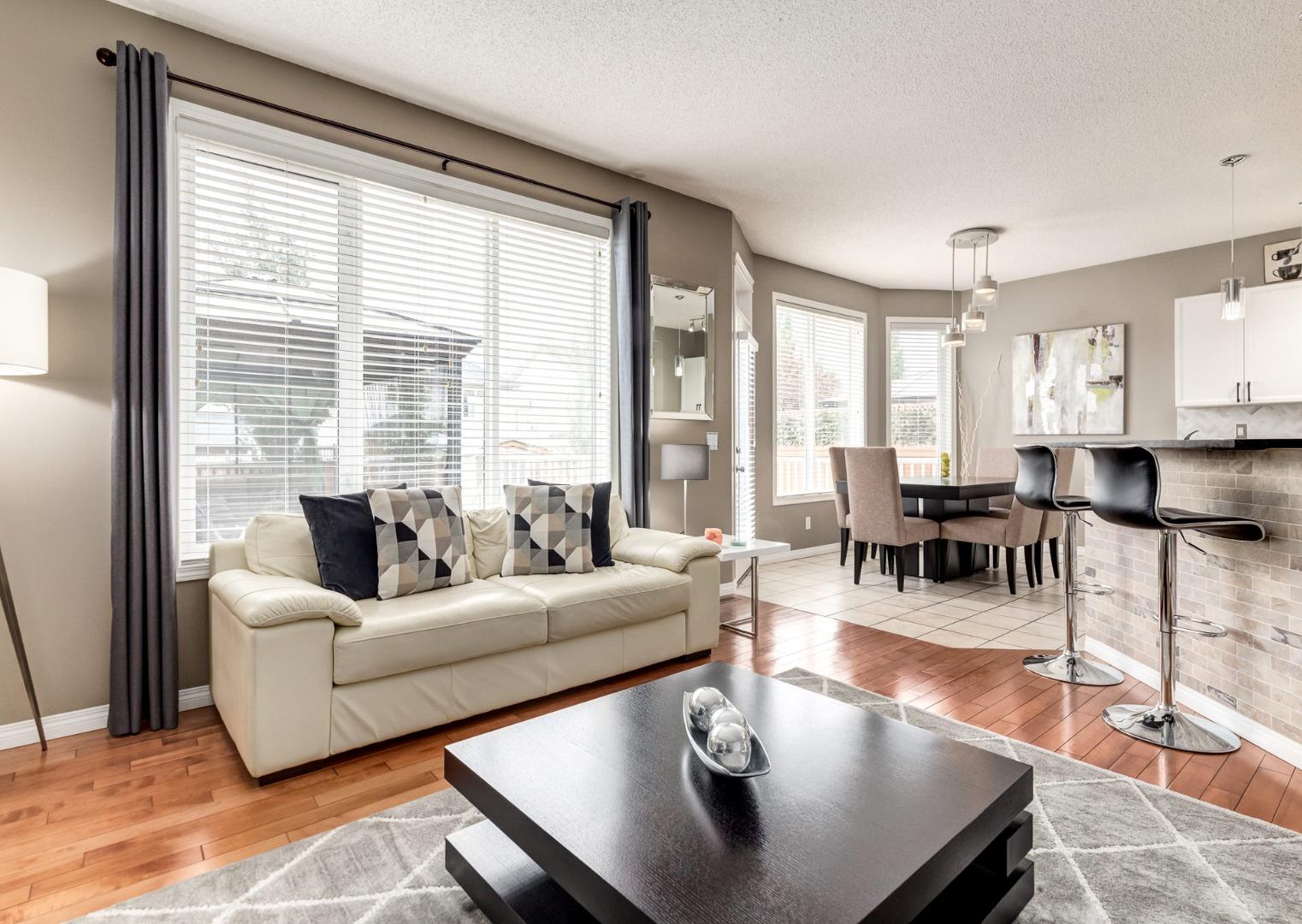 124 Copperfield Green SE