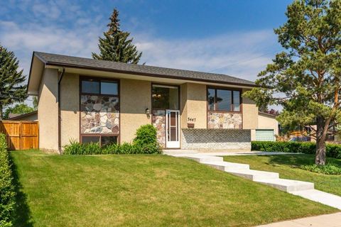 Photo of 3447 Bonita Crescent NW, Calgary, AB T3B 1N8 (MLS # A2310881)