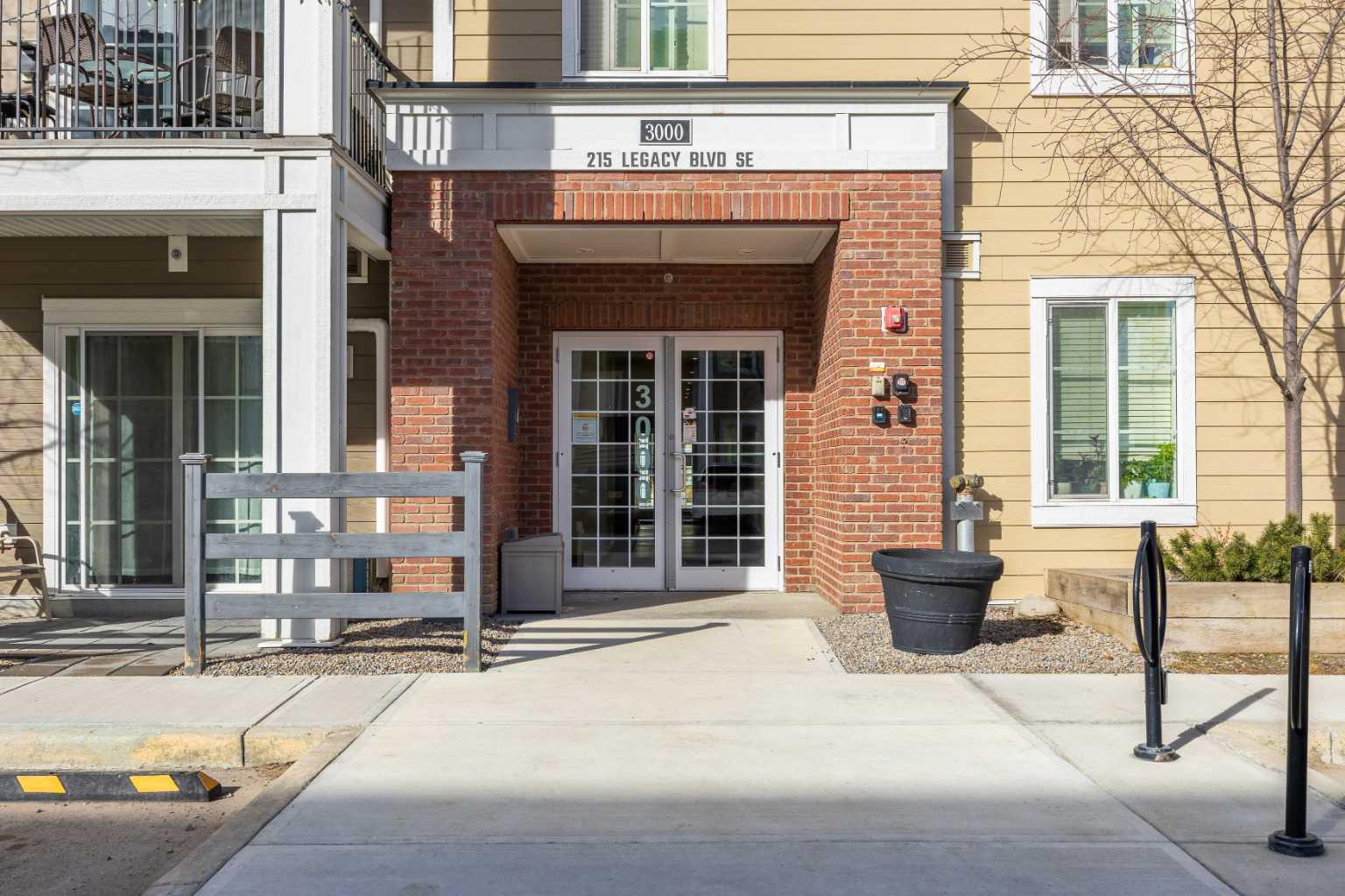 215 Legacy Boulevard SE 3202