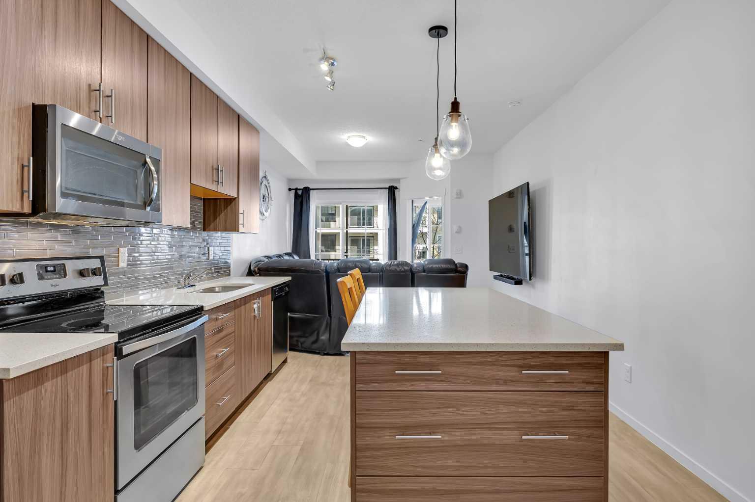 215 Legacy Boulevard SE 3202