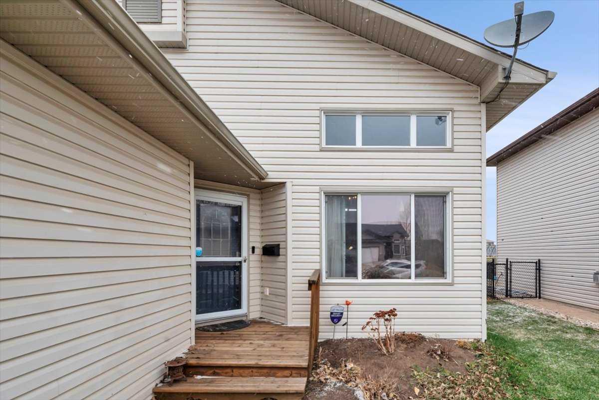 156 Aspen Creek Crescent