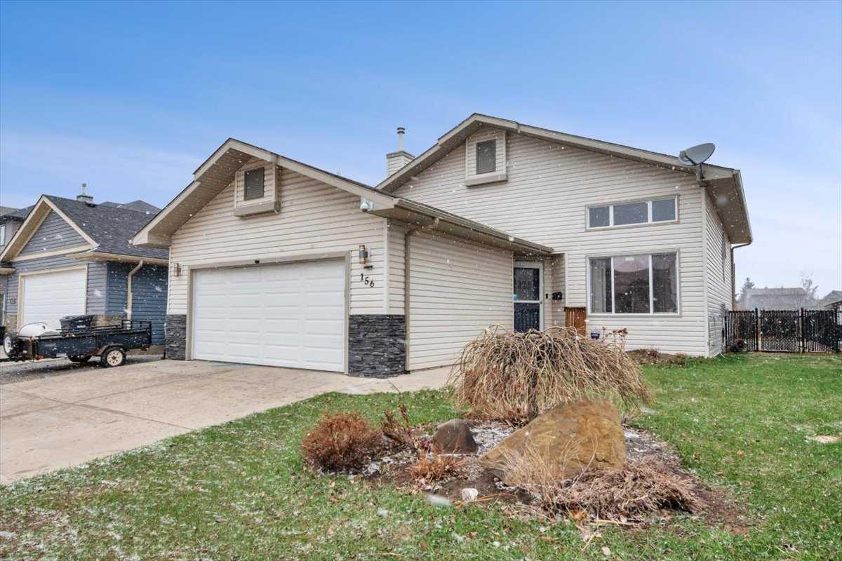 156 Aspen Creek Crescent