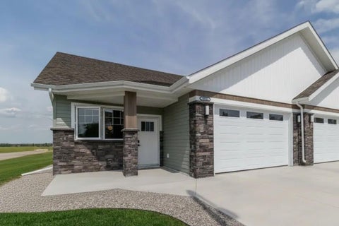 Photo of 4940 Beardsley Avenue, Lacombe, AB T4L 0G4 (MLS # A2326401)