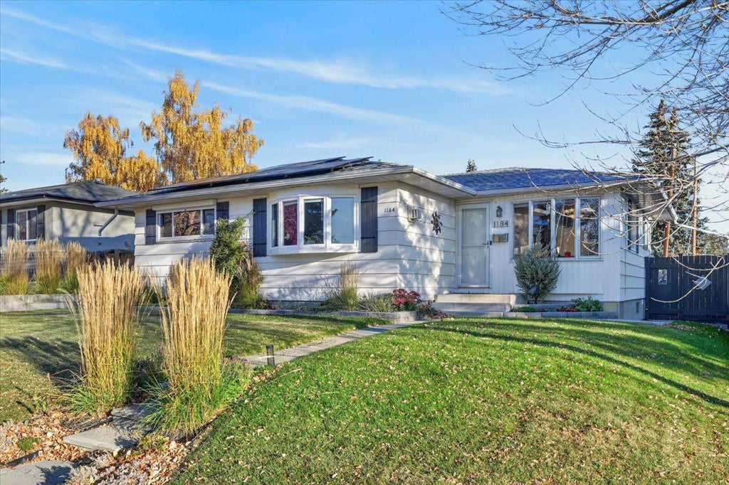 Photo of 1184 Northmount Drive NW, Calgary, AB T2L 0C7 (MLS # A2354406)