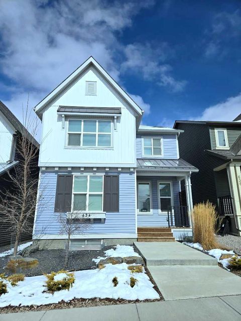 634 148 Avenue NW Calgary AB T3P 1M4