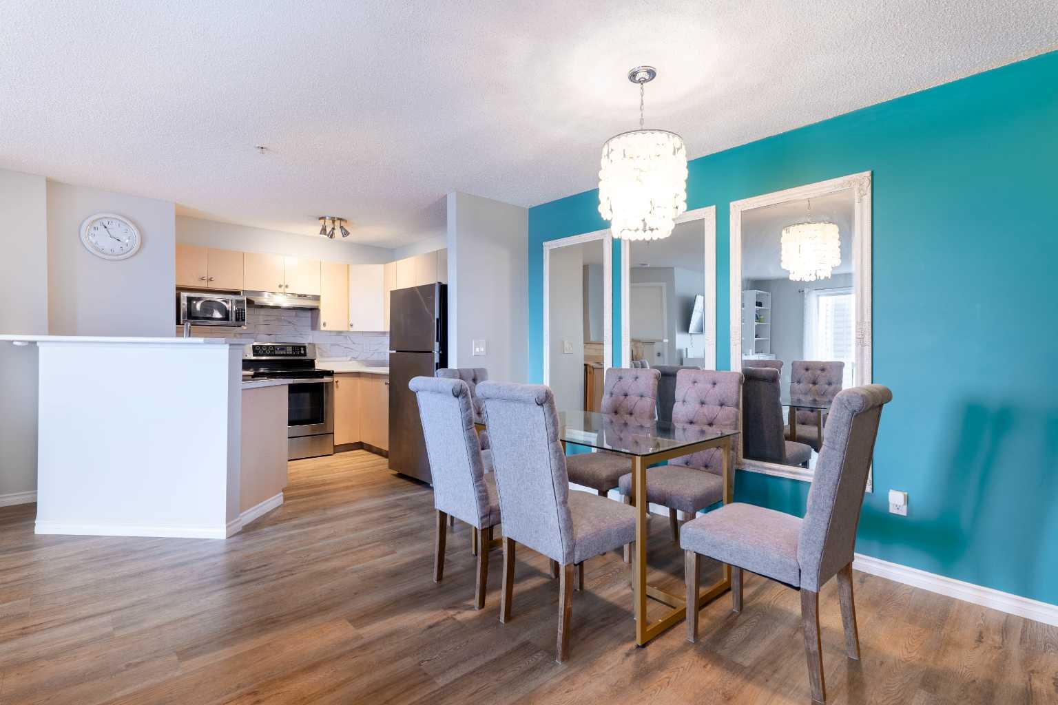 17 Country Village Bay NE 1309