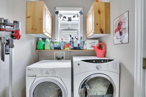 Tiny photo for 251 Lakeview Cove, Chestermere, AB T1X 1E7 (MLS # A2289312)