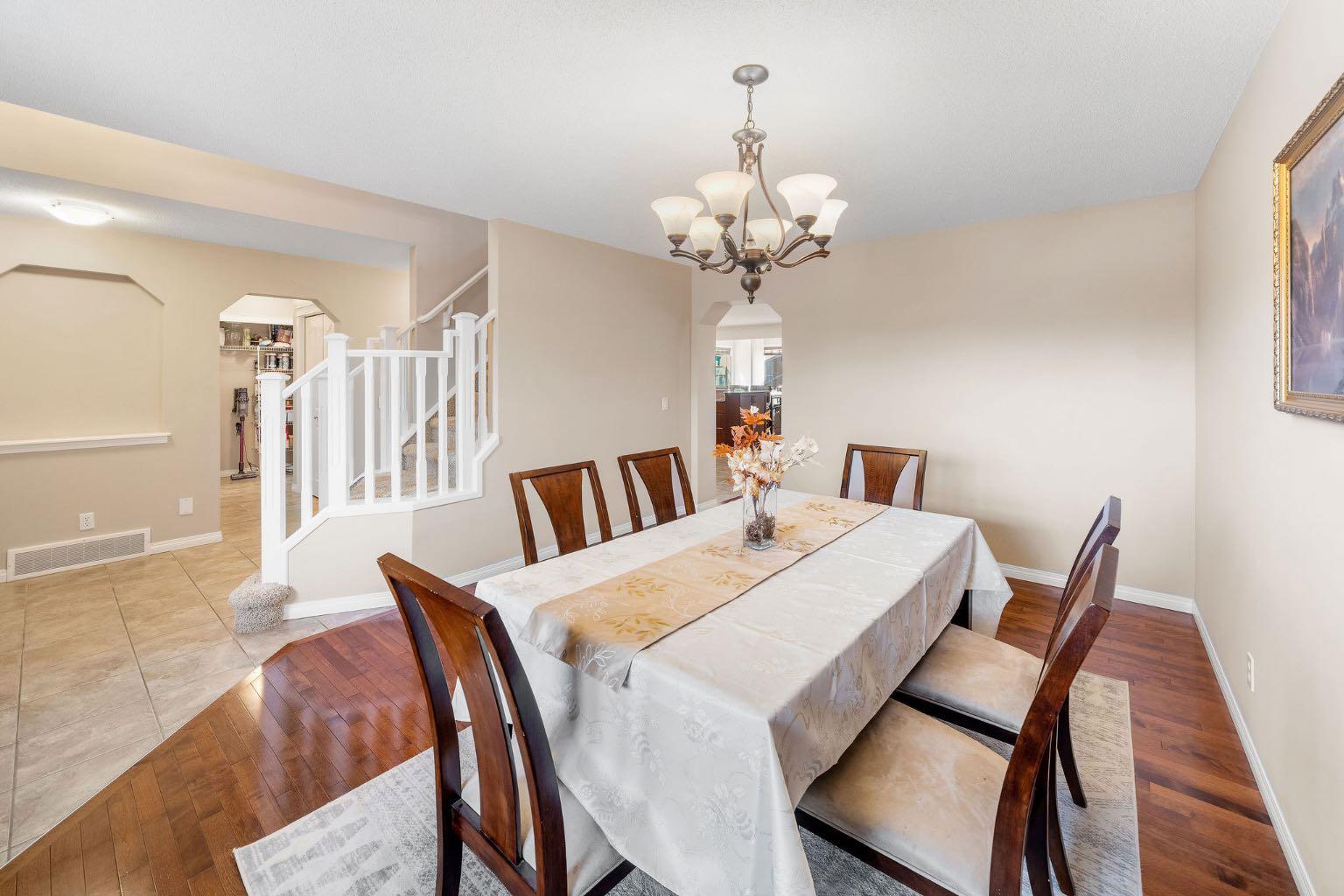 27 Sage Valley Court NW