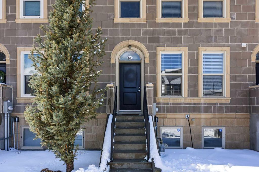 Photo of 61 Sage Meadows Terrace NW, Calgary, AB T3P 0E9 (MLS # A2298793)