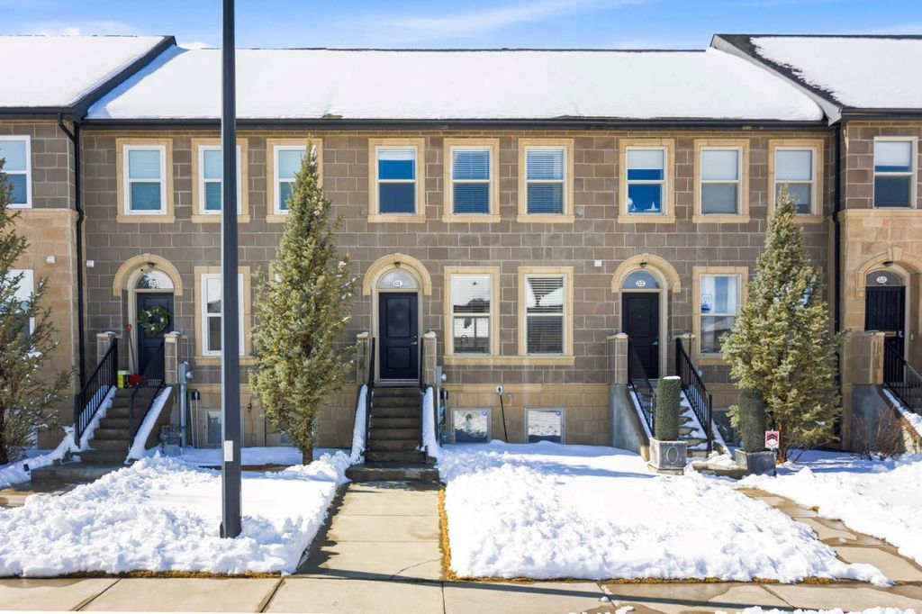 Photo of 61 Sage Meadows Terrace NW, Calgary, AB T3P 0E9 (MLS # A2298793)