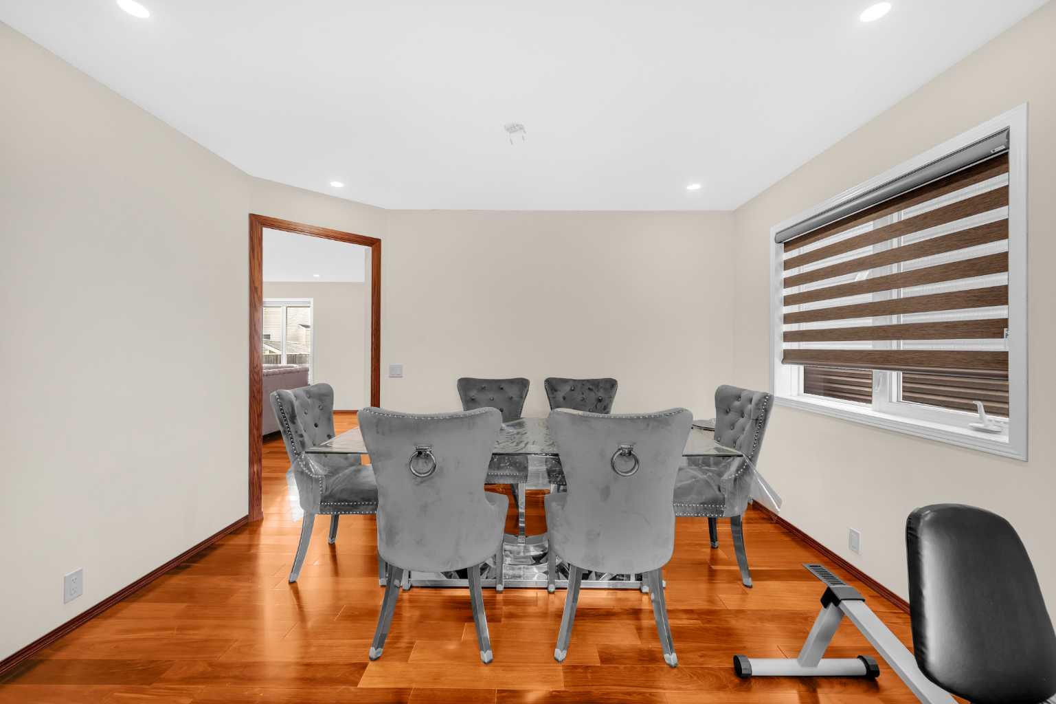 51 Coral Reef Close NE