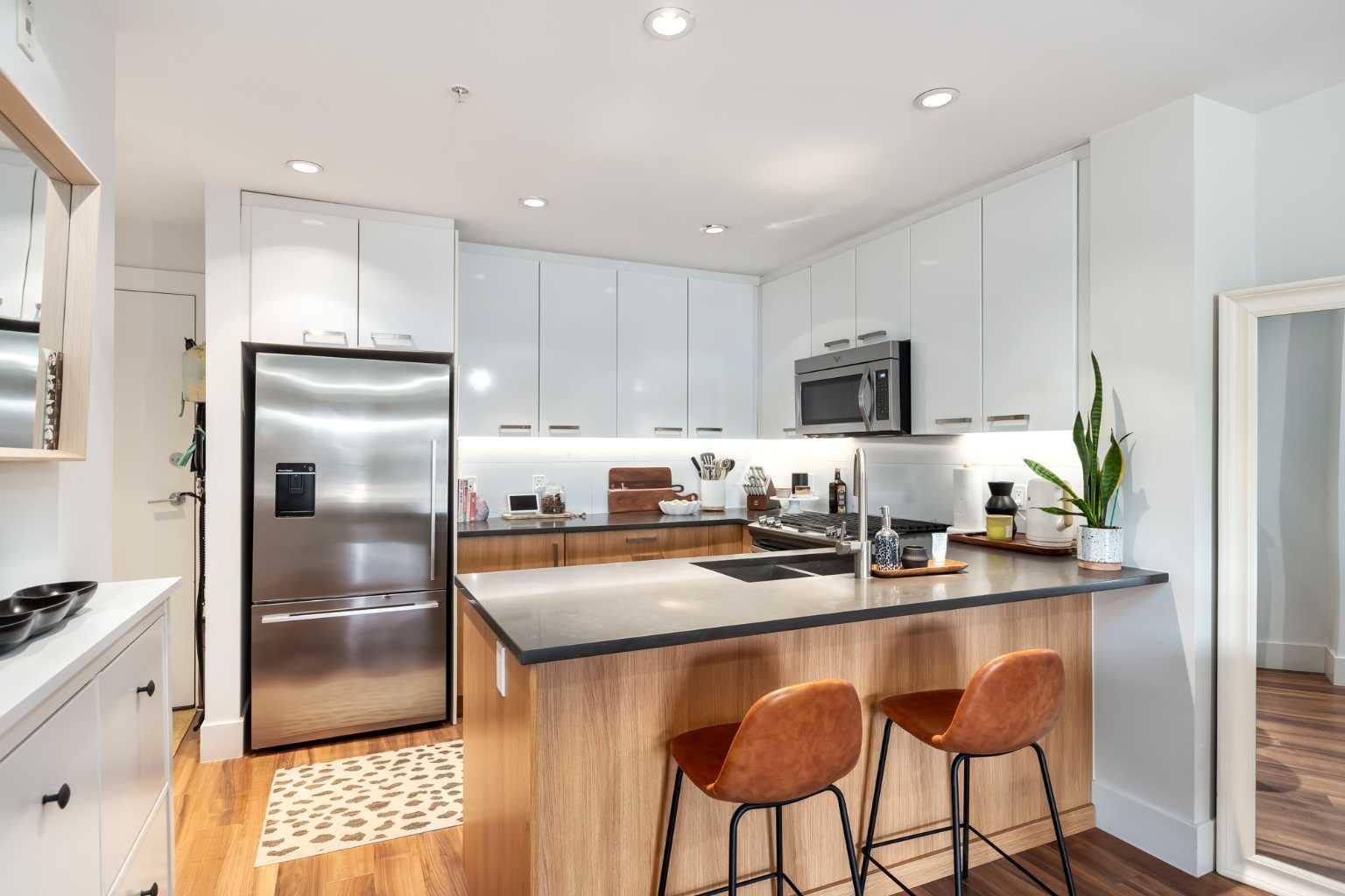 510 Edmonton Trail NE 206