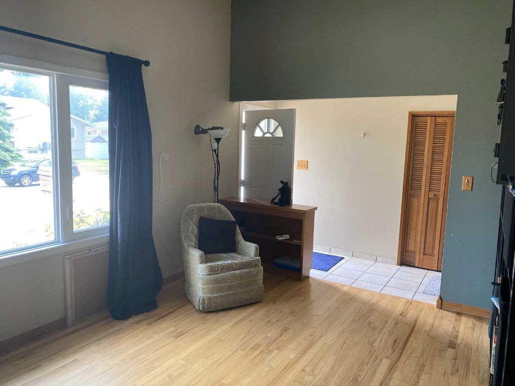 Photo of 10348 36A Avenue NW, Edmonton, AB T6J 2H6 (MLS # A2254931)