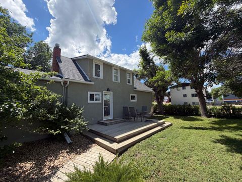 Photo of 170 1 Street E, Drumheller, AB T0J 0Y4 (MLS # A2326507)