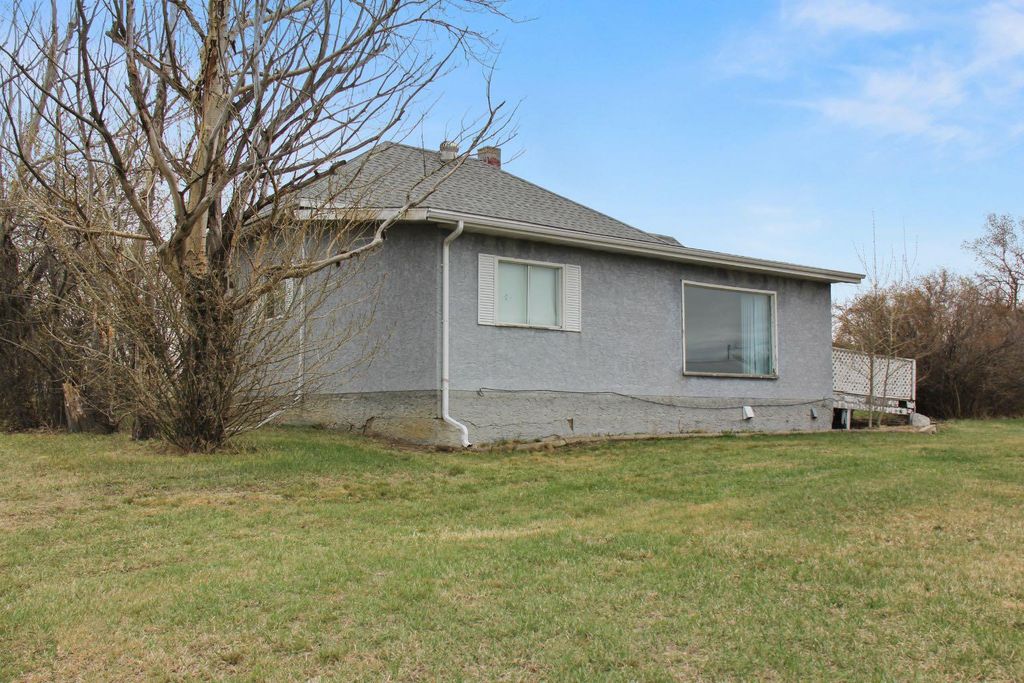 Photo of 117 Main Street, Kirriemuir, AB T0C 1R0 (MLS # A2312064)
