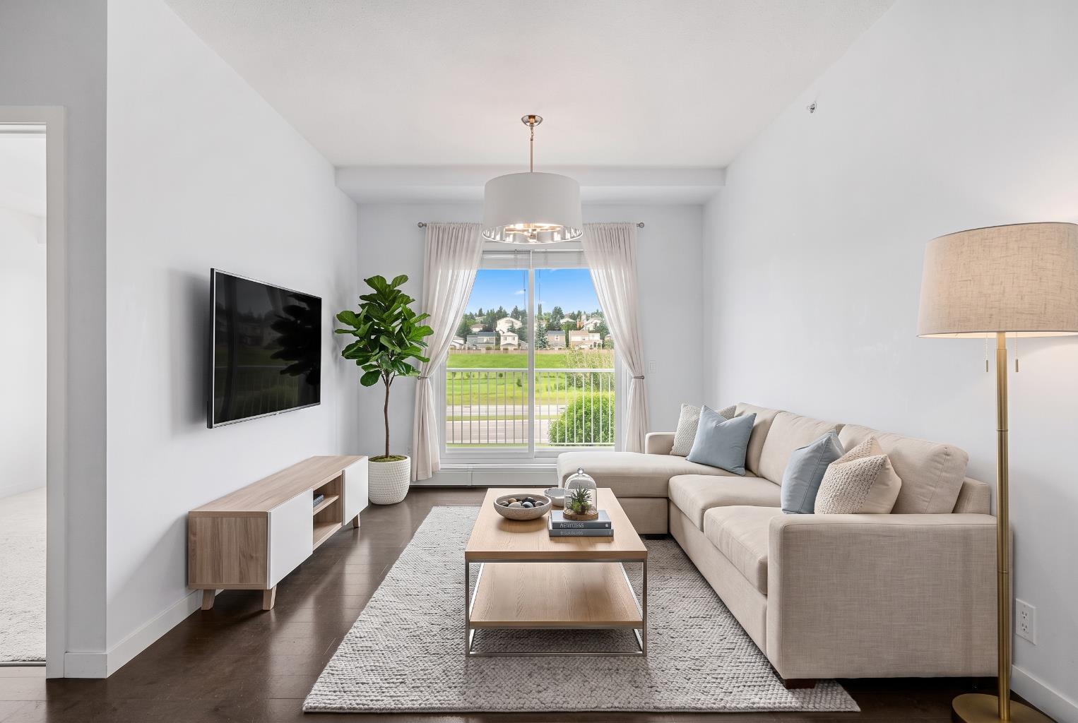 5305 32 Avenue SW 4311