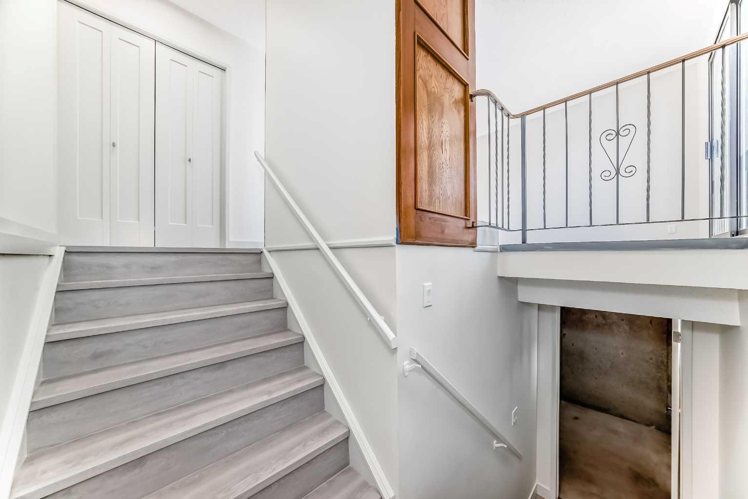 173 Castlebrook Way NE