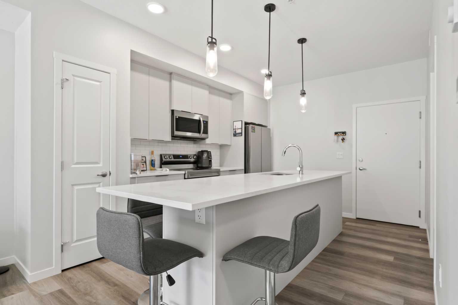 220 Seton Grove SE 1104