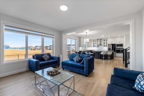 1116 Southwinds Green SW Airdrie AB T4B 5S3