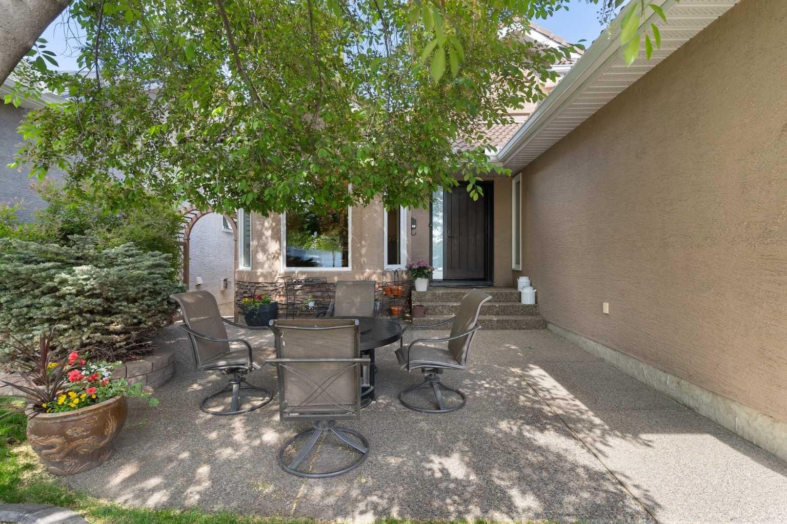 131 Mckenzie Lake View SE