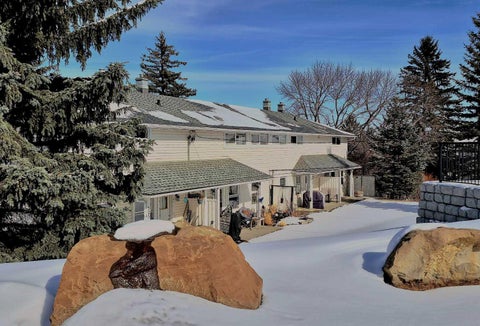 Photo of 525 32 Avenue NE, Calgary, AB T2E 2H3 (MLS # A2293544)