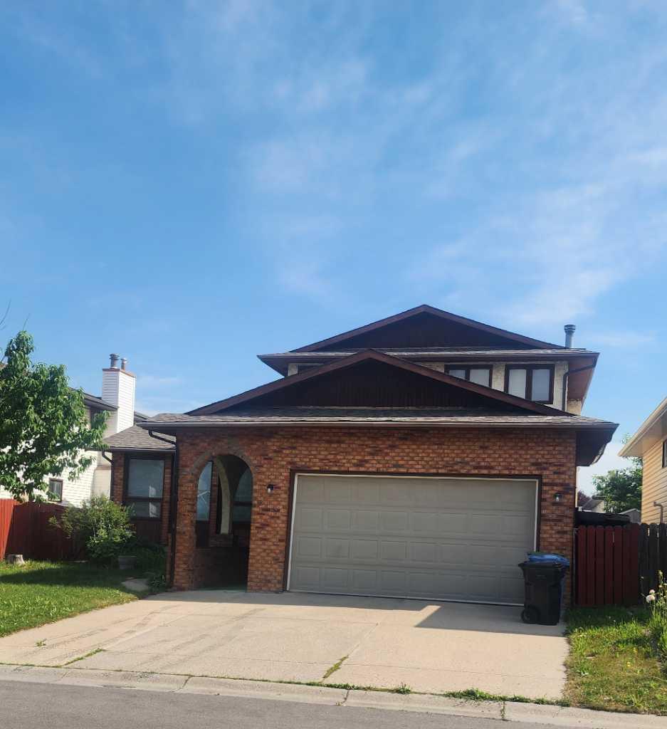39 Whiteram Close NE
