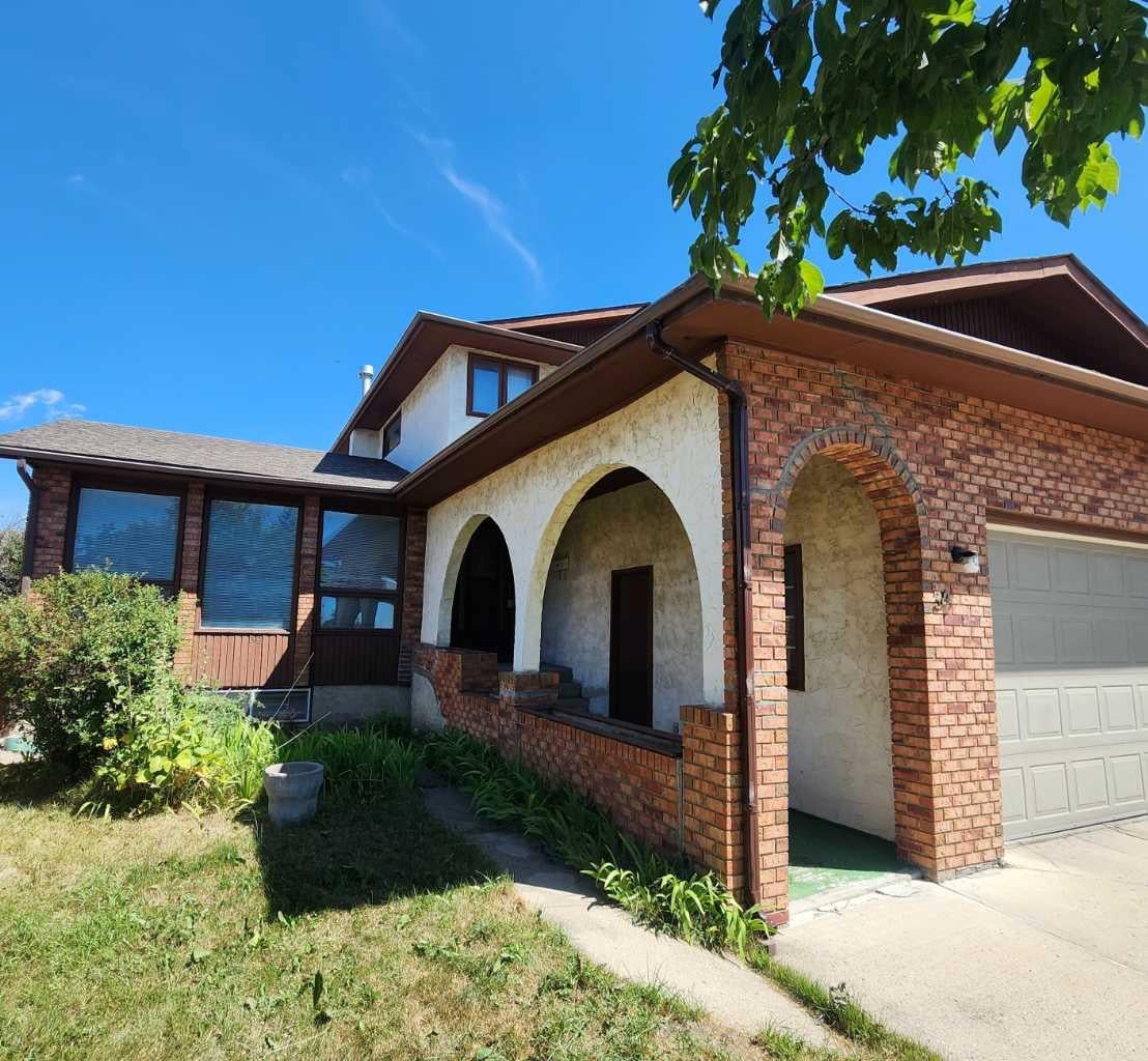 39 Whiteram Close NE