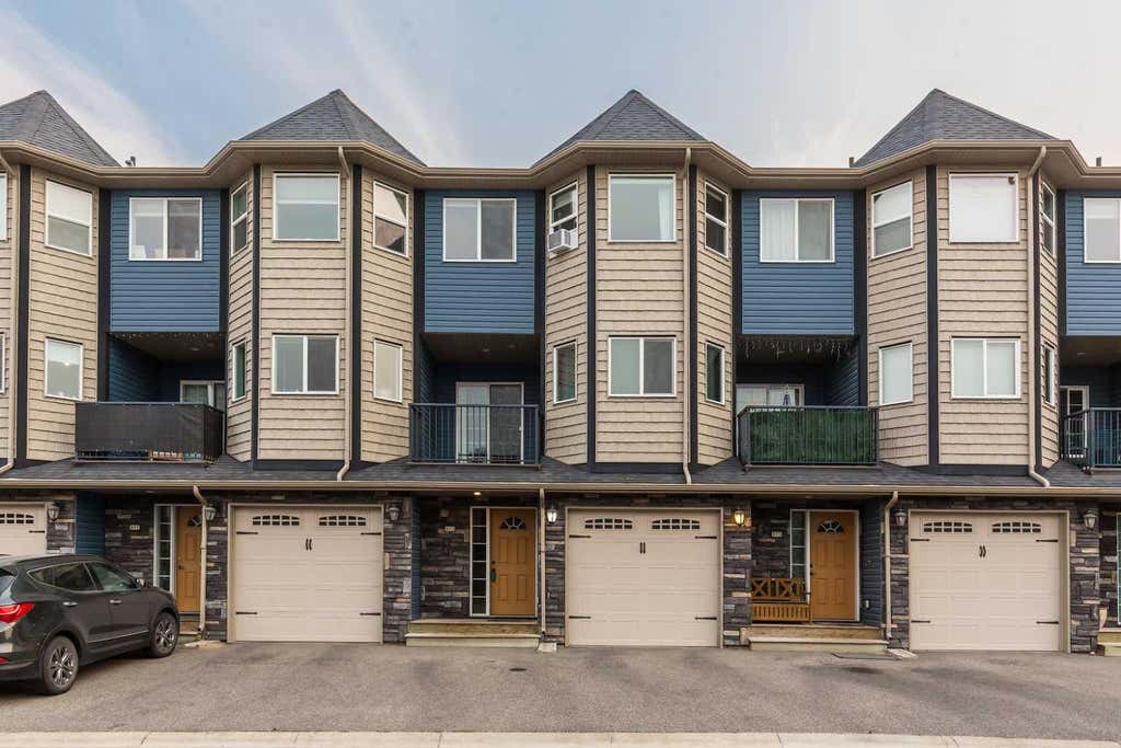 Photo of 873 Mt Sundance Manor W, Lethbridge, AB T1J 1X5 (MLS # A2336852)
